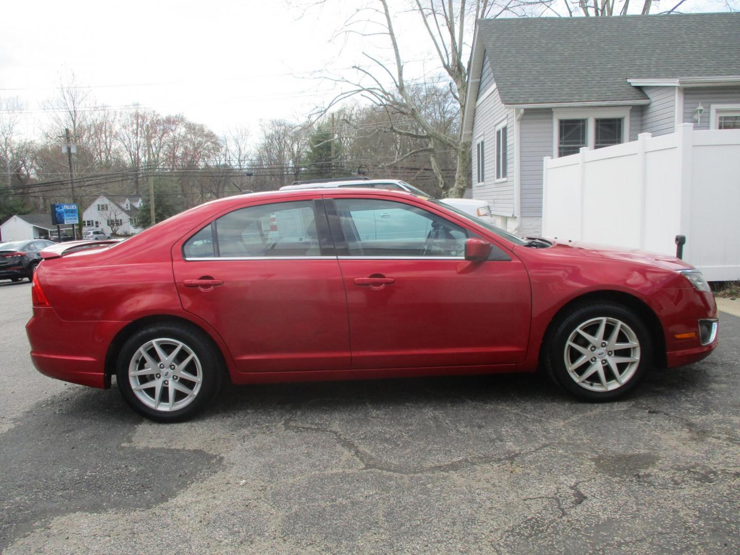 2012 RED Ford Fusion SEL (3FAHP0JG5CR) with an 3.0L V6 DOHC 24V engine, located at 540a Delsea Drive, Sewell, NJ, 08080, (987) 867-5309, 39.752560, -75.111206 - Photo#7