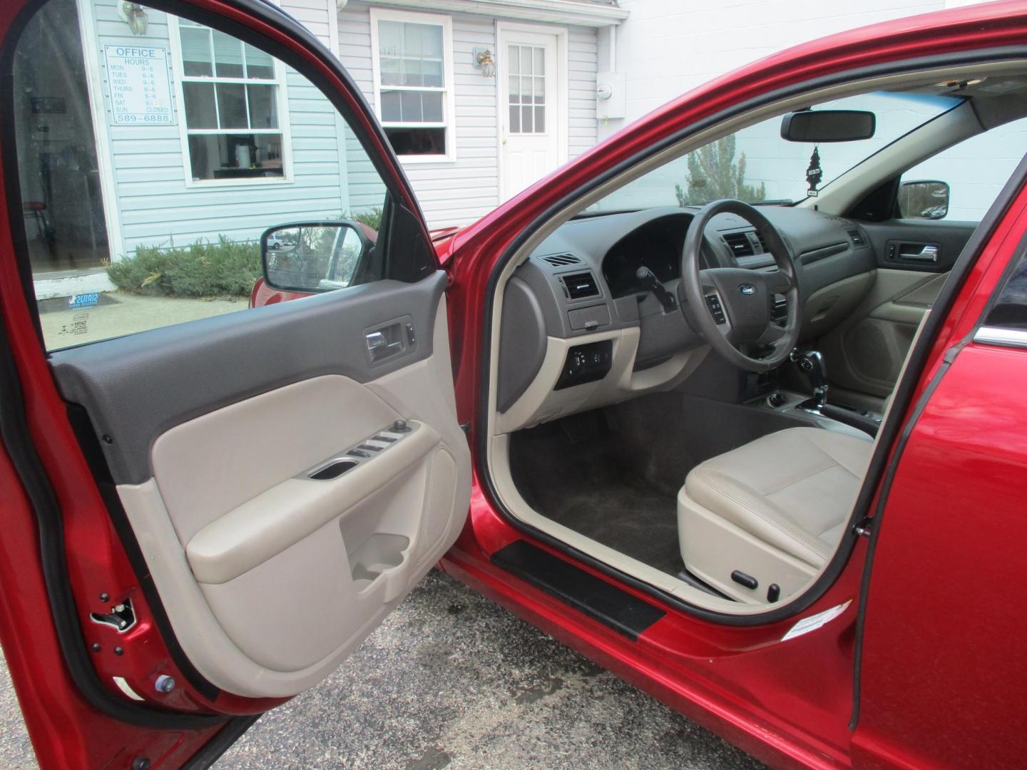 2012 RED Ford Fusion SEL (3FAHP0JG5CR) with an 3.0L V6 DOHC 24V engine, located at 540a Delsea Drive, Sewell, NJ, 08080, (987) 867-5309, 39.752560, -75.111206 - Photo#10