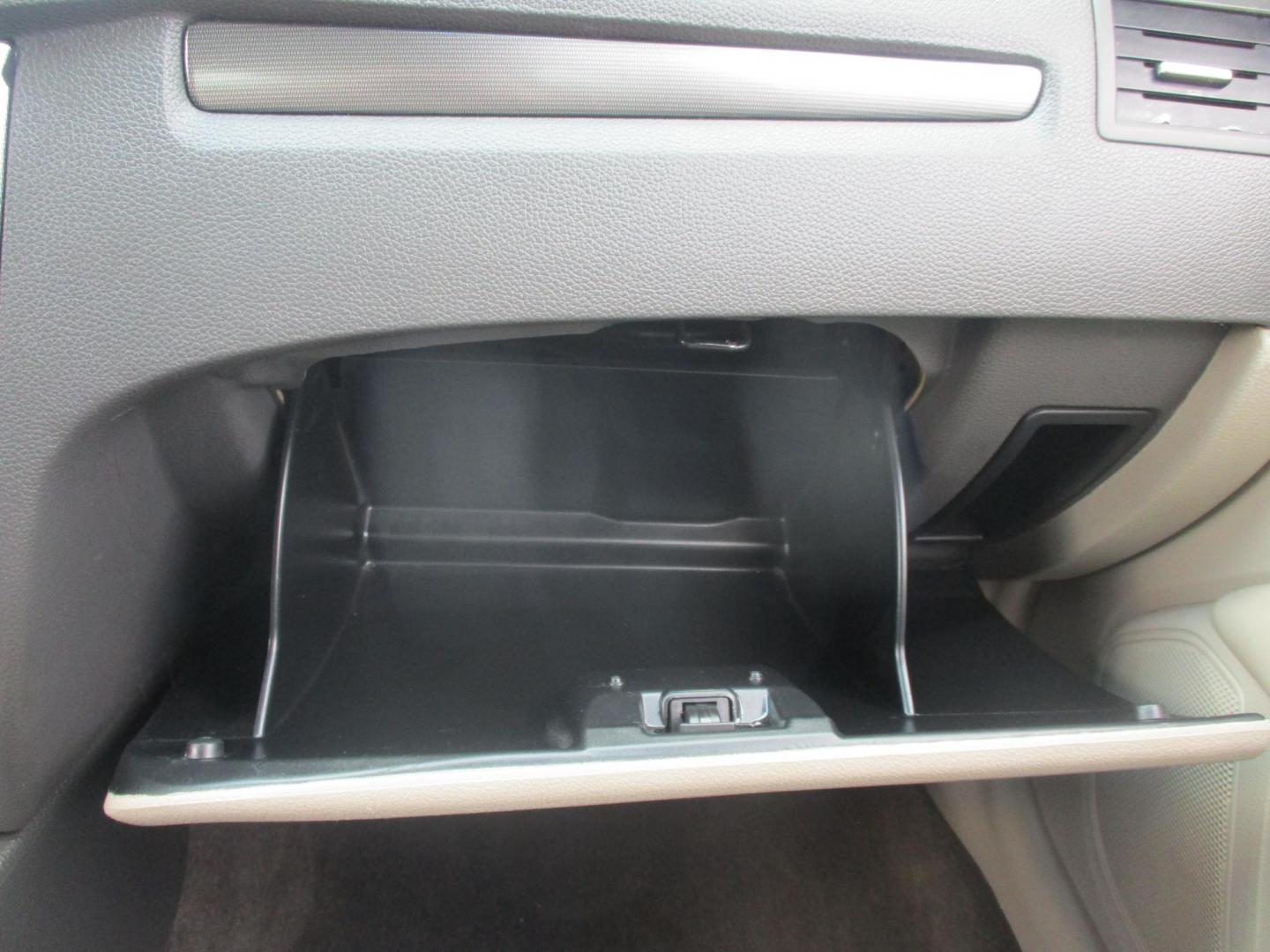 2012 RED Ford Fusion SEL (3FAHP0JG5CR) with an 3.0L V6 DOHC 24V engine, located at 540a Delsea Drive, Sewell, NJ, 08080, (987) 867-5309, 39.752560, -75.111206 - Photo#24