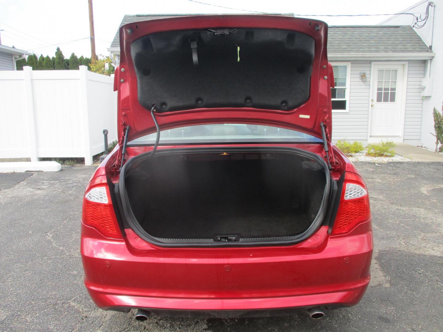 2012 RED Ford Fusion SEL (3FAHP0JG5CR) with an 3.0L V6 DOHC 24V engine, located at 540a Delsea Drive, Sewell, NJ, 08080, (987) 867-5309, 39.752560, -75.111206 - Photo#25