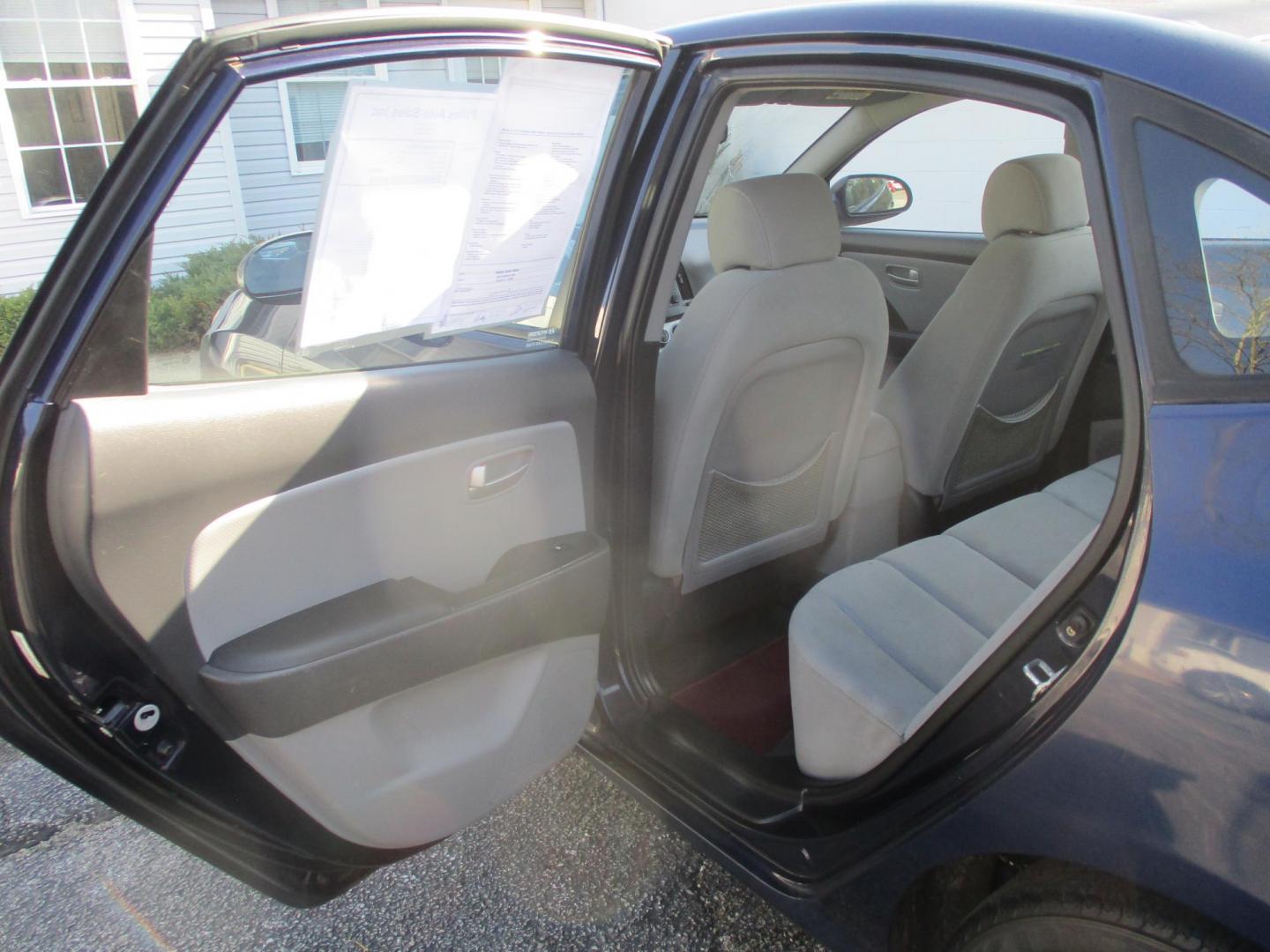 2009 BLUE Hyundai Elantra GLS (KMHDU46D89U) with an 2.0L L4 DOHC 16V engine, located at 540a Delsea Drive, Sewell, NJ, 08080, (987) 867-5309, 39.752560, -75.111206 - Photo#12