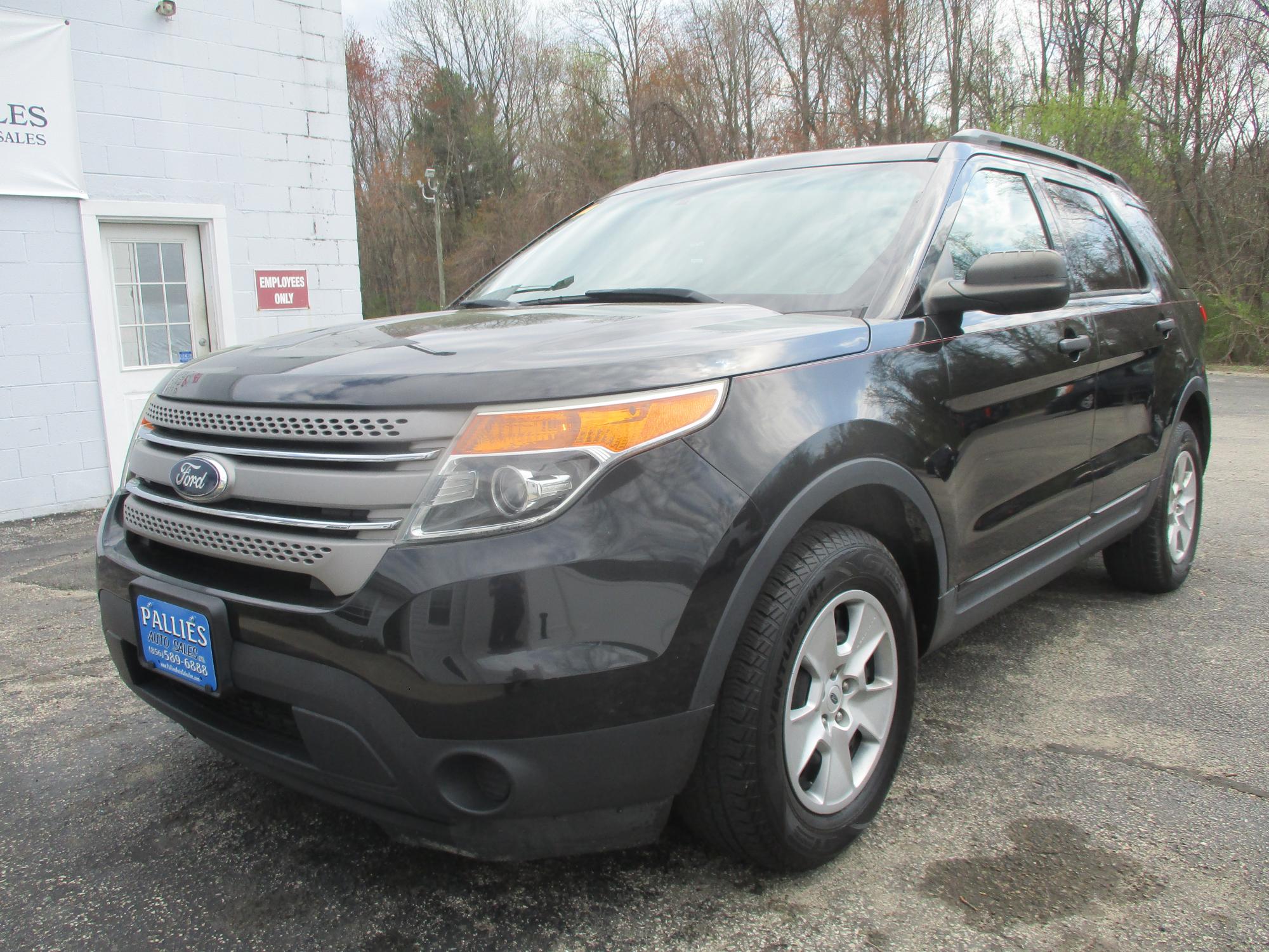 photo of 2013 Ford Explorer Base 4WD