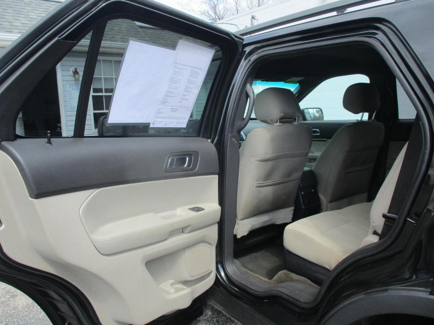 2013 BLACK Ford Explorer Base 4WD (1FM5K8B82DG) with an 3.5L V6 DOHC 24V engine, 6-Speed Automatic transmission, located at 540a Delsea Drive, Sewell, NJ, 08080, (987) 867-5309, 39.752560, -75.111206 - Photo#12