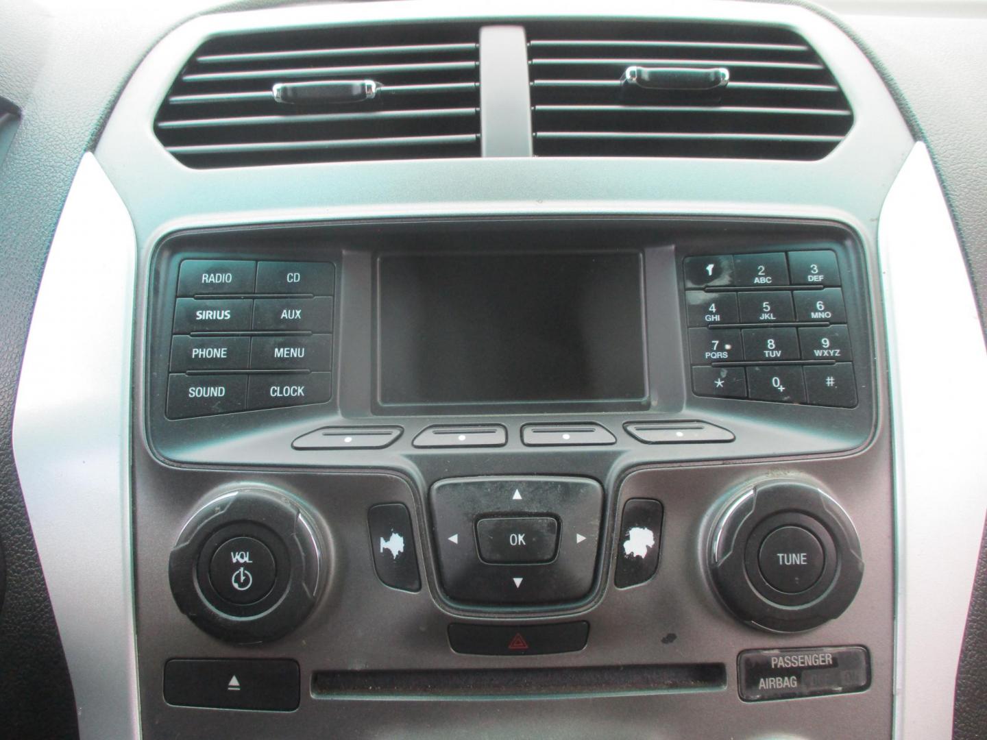 2013 BLACK Ford Explorer Base 4WD (1FM5K8B82DG) with an 3.5L V6 DOHC 24V engine, 6-Speed Automatic transmission, located at 540a Delsea Drive, Sewell, NJ, 08080, (987) 867-5309, 39.752560, -75.111206 - Photo#19