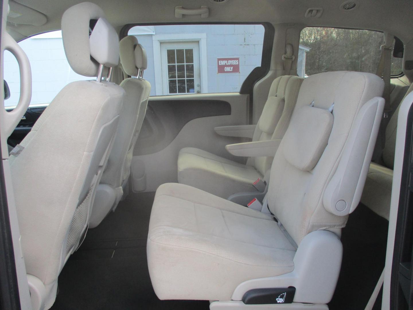 2012 BLACK Dodge Grand Caravan SXT (2C4RDGCG7CR) with an 3.6L V6 DOHC 24V engine, 6-Speed Automatic transmission, located at 540a Delsea Drive, Sewell, NJ, 08080, (987) 867-5309, 39.752560, -75.111206- Photo#12