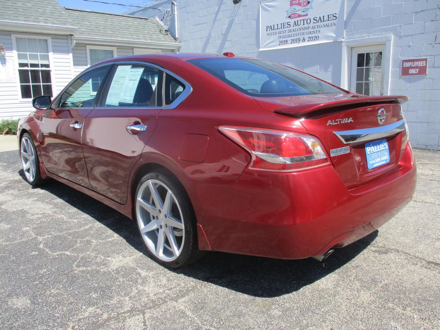 2013 RED Nissan Altima 3.5 SV (1N4BL3AP7DC) with an 3.5L V6 DOHC 24V engine, Continuously Variable Transmission transmission, located at 540a Delsea Drive, Sewell, NJ, 08080, (987) 867-5309, 39.752560, -75.111206 - Photo#2