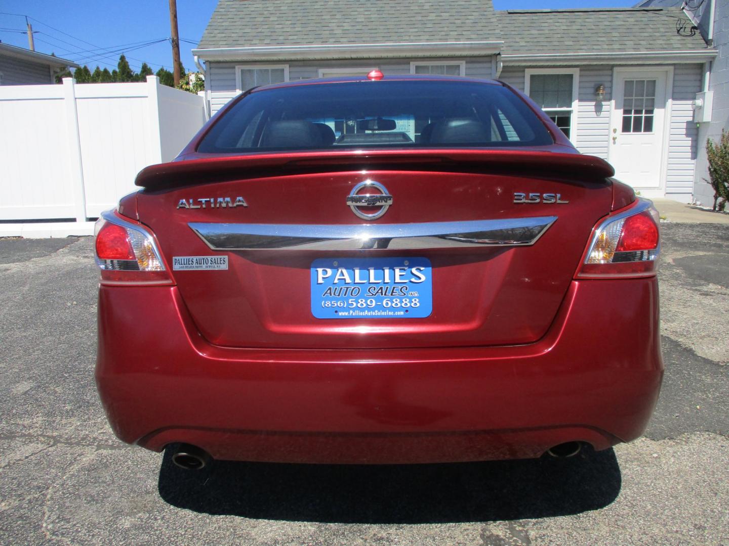2013 RED Nissan Altima 3.5 SV (1N4BL3AP7DC) with an 3.5L V6 DOHC 24V engine, Continuously Variable Transmission transmission, located at 540a Delsea Drive, Sewell, NJ, 08080, (987) 867-5309, 39.752560, -75.111206 - Photo#3