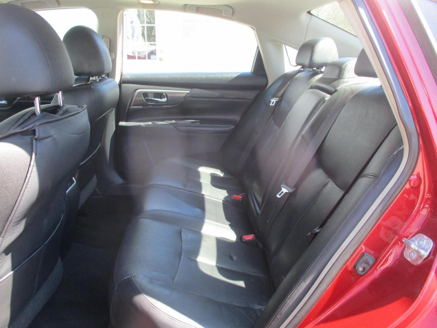 2013 RED Nissan Altima 3.5 SV (1N4BL3AP7DC) with an 3.5L V6 DOHC 24V engine, Continuously Variable Transmission transmission, located at 540a Delsea Drive, Sewell, NJ, 08080, (987) 867-5309, 39.752560, -75.111206 - Photo#14