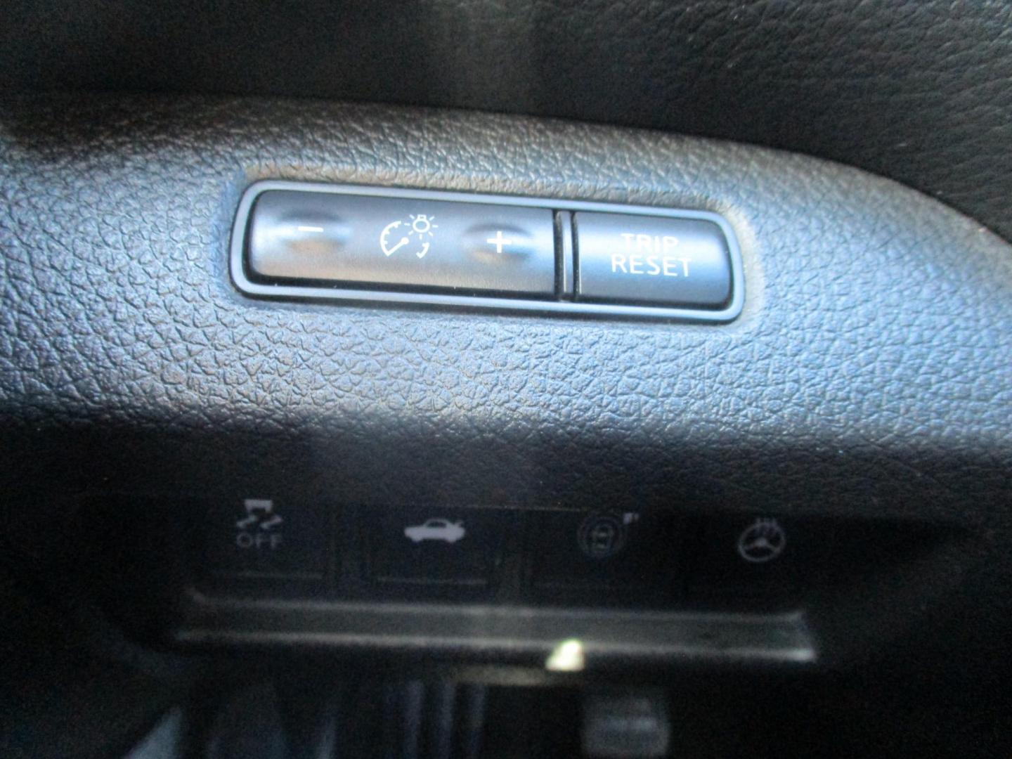 2013 RED Nissan Altima 3.5 SV (1N4BL3AP7DC) with an 3.5L V6 DOHC 24V engine, Continuously Variable Transmission transmission, located at 540a Delsea Drive, Sewell, NJ, 08080, (987) 867-5309, 39.752560, -75.111206 - Photo#22