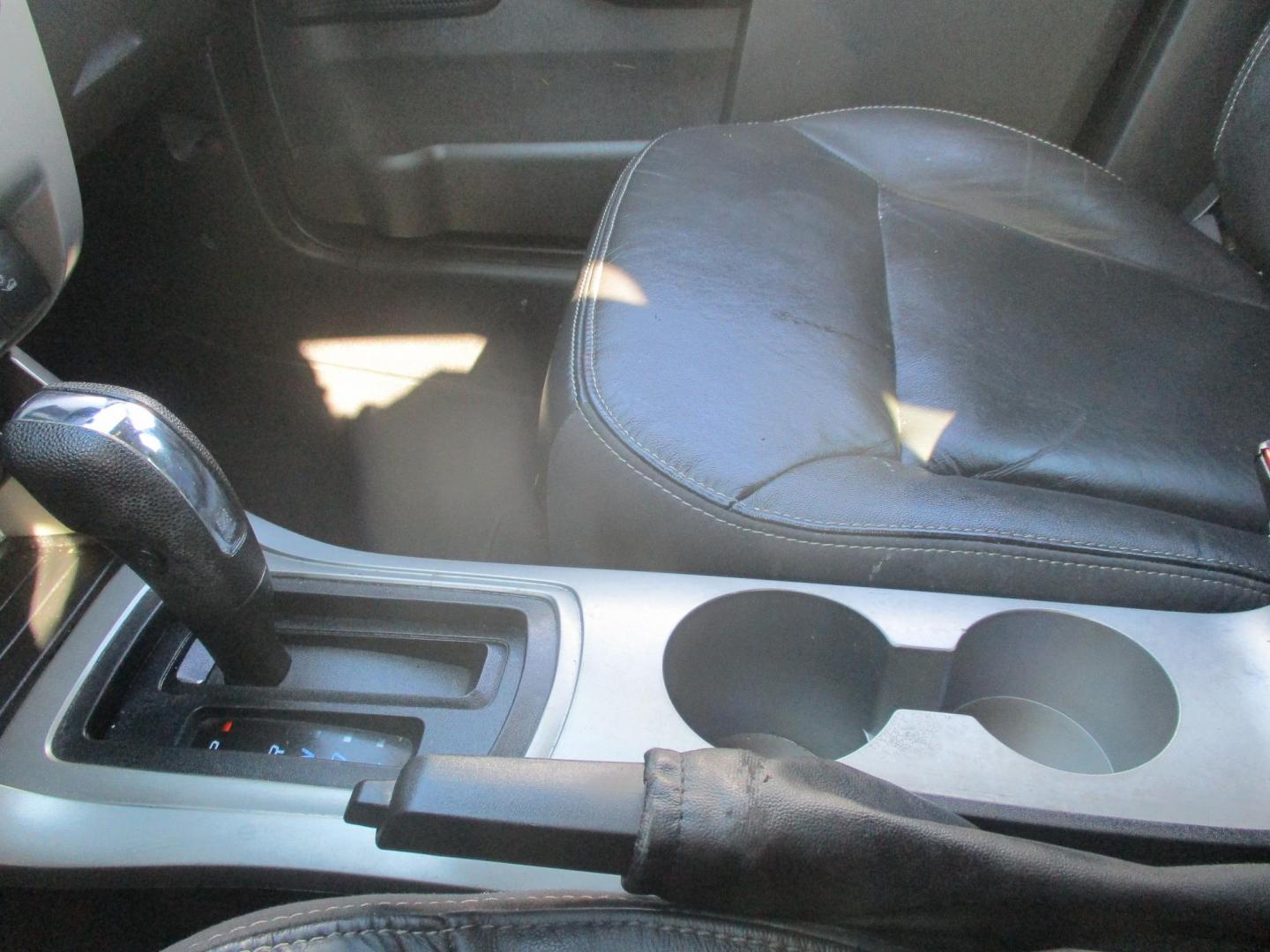 2011 BLUE Ford Focus SEL Sedan (1FAHP3HN7BW) with an 2.0L L4 DOHC 16V engine, located at 540a Delsea Drive, Sewell, NJ, 08080, (987) 867-5309, 39.752560, -75.111206 - Photo#21