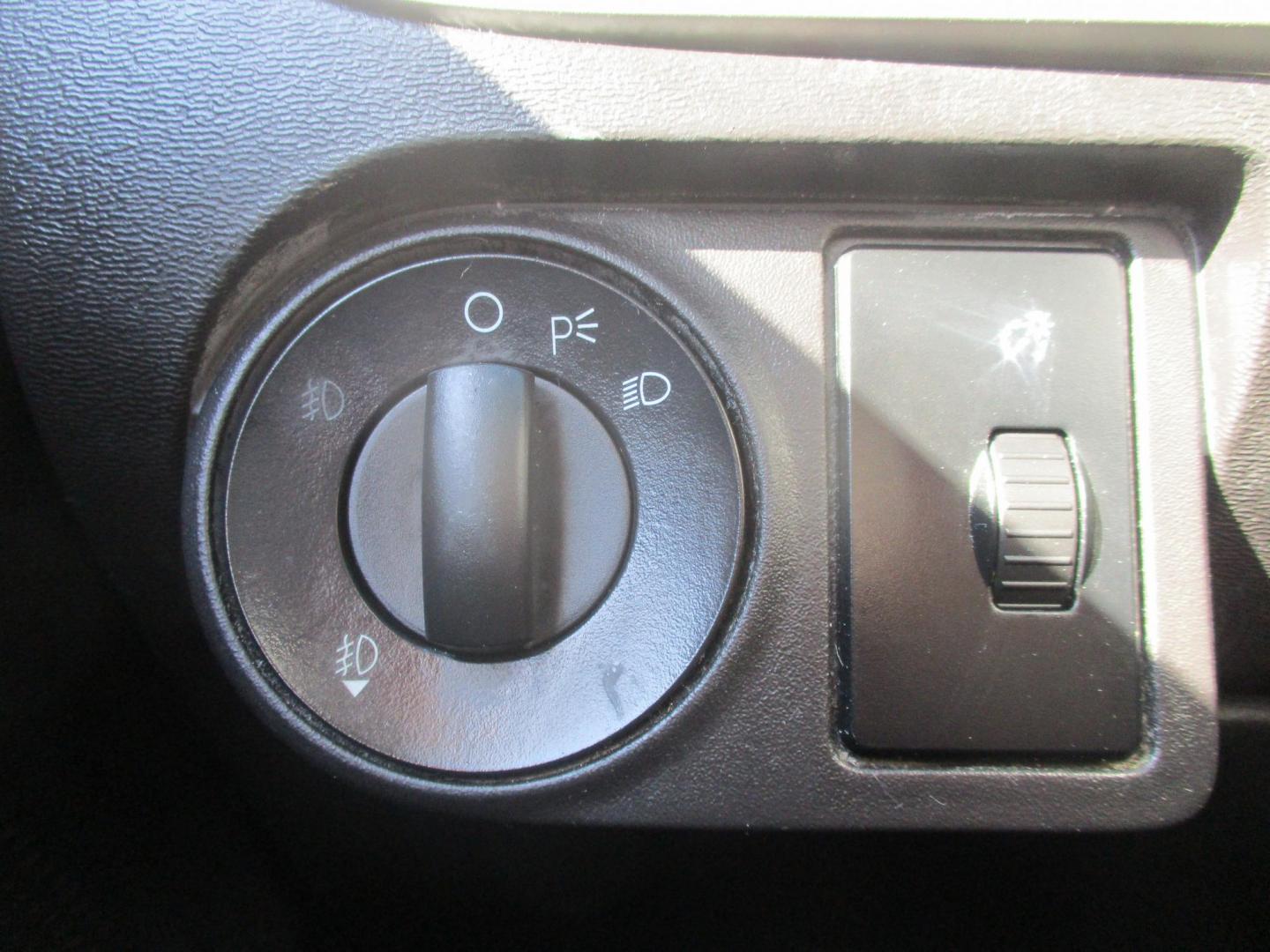 2011 BLUE Ford Focus SEL Sedan (1FAHP3HN7BW) with an 2.0L L4 DOHC 16V engine, located at 540a Delsea Drive, Sewell, NJ, 08080, (987) 867-5309, 39.752560, -75.111206 - Photo#22