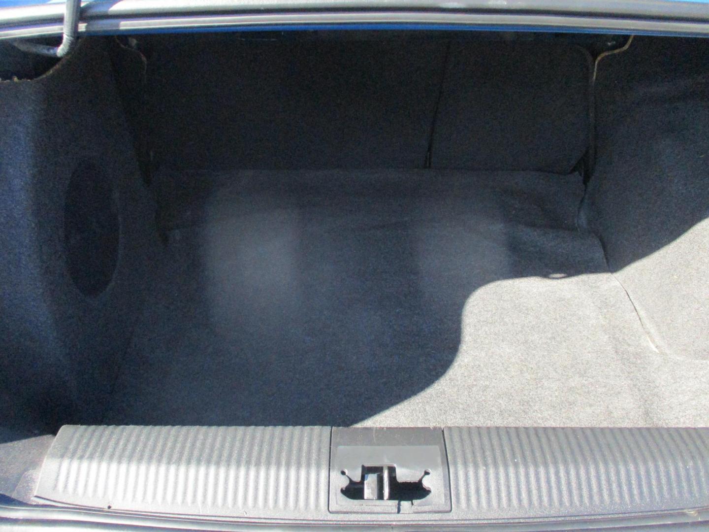 2011 BLUE Ford Focus SEL Sedan (1FAHP3HN7BW) with an 2.0L L4 DOHC 16V engine, located at 540a Delsea Drive, Sewell, NJ, 08080, (987) 867-5309, 39.752560, -75.111206 - Photo#25