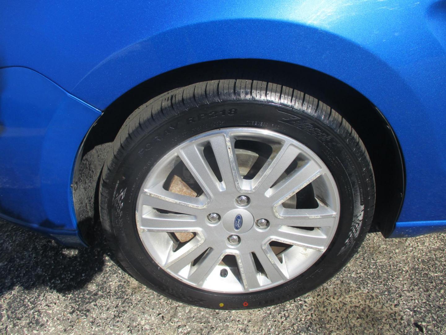 2011 BLUE Ford Focus SEL Sedan (1FAHP3HN7BW) with an 2.0L L4 DOHC 16V engine, located at 540a Delsea Drive, Sewell, NJ, 08080, (987) 867-5309, 39.752560, -75.111206 - Photo#26