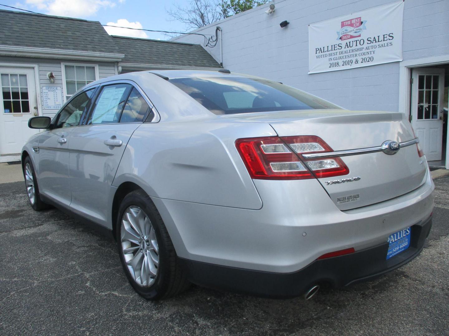 2017 SILVER Ford Taurus Limited FWD (1FAHP2F84HG) with an 3.5L V6 DOHC 24V engine, 6A transmission, located at 540a Delsea Drive, Sewell, NJ, 08080, (987) 867-5309, 39.752560, -75.111206 - Photo#2