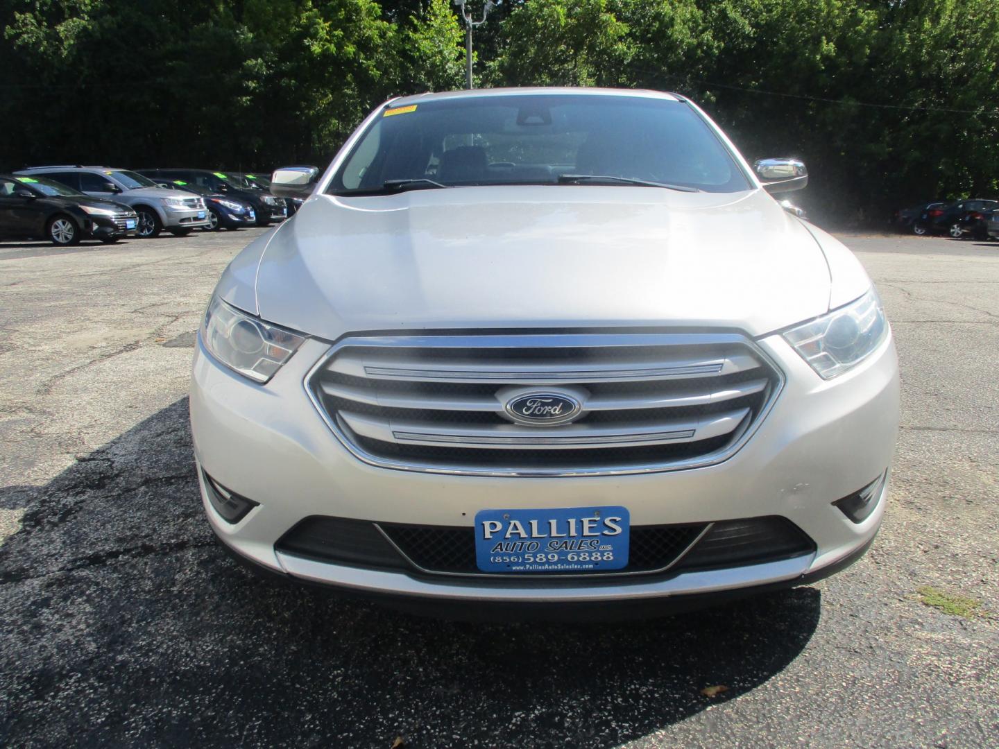 2017 SILVER Ford Taurus Limited FWD (1FAHP2F84HG) with an 3.5L V6 DOHC 24V engine, 6A transmission, located at 540a Delsea Drive, Sewell, NJ, 08080, (987) 867-5309, 39.752560, -75.111206- Photo#9