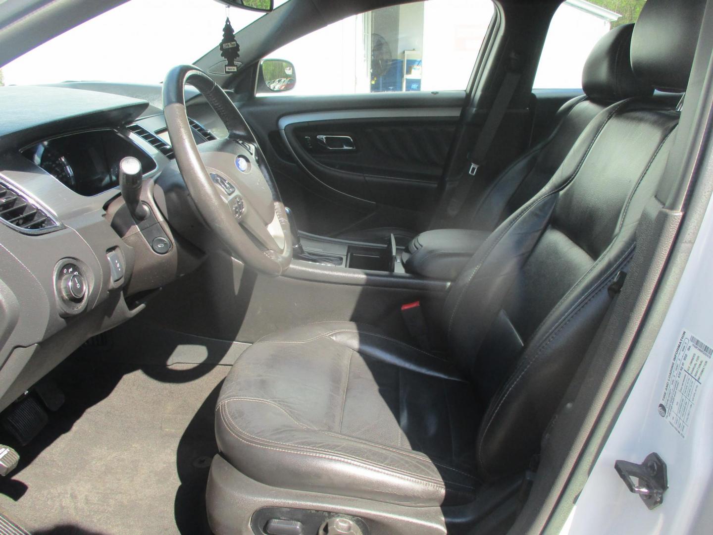 2015 WHITE Ford Taurus SEL AWD (1FAHP2H86FG) with an 3.5L V6 DOHC 24V engine, 6-Speed Automatic transmission, located at 540a Delsea Drive, Sewell, NJ, 08080, (987) 867-5309, 39.752560, -75.111206 - Photo#12