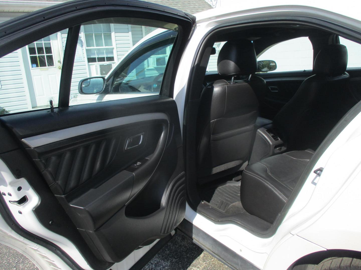 2015 WHITE Ford Taurus SEL AWD (1FAHP2H86FG) with an 3.5L V6 DOHC 24V engine, 6-Speed Automatic transmission, located at 540a Delsea Drive, Sewell, NJ, 08080, (987) 867-5309, 39.752560, -75.111206 - Photo#13