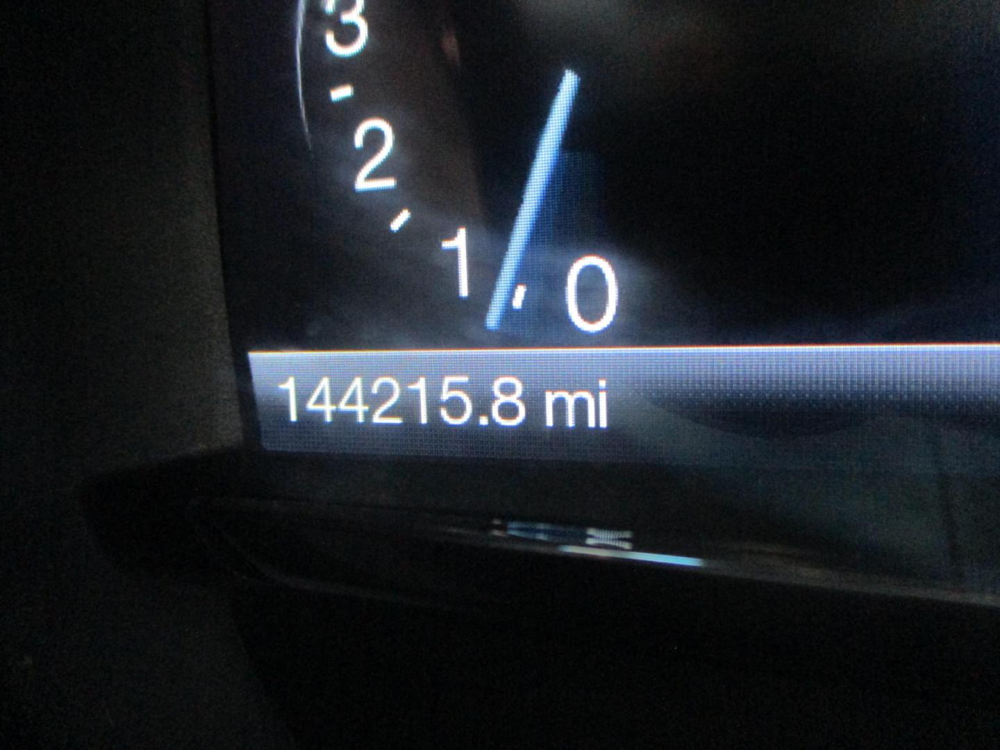 2015 WHITE Ford Taurus SEL AWD (1FAHP2H86FG) with an 3.5L V6 DOHC 24V engine, 6-Speed Automatic transmission, located at 540a Delsea Drive, Sewell, NJ, 08080, (987) 867-5309, 39.752560, -75.111206 - Photo#18