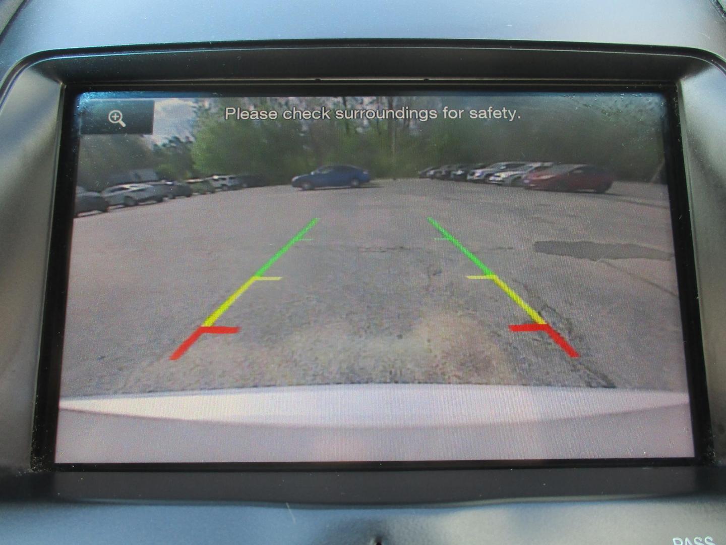 2015 WHITE Ford Taurus SEL AWD (1FAHP2H86FG) with an 3.5L V6 DOHC 24V engine, 6-Speed Automatic transmission, located at 540a Delsea Drive, Sewell, NJ, 08080, (987) 867-5309, 39.752560, -75.111206 - Photo#20