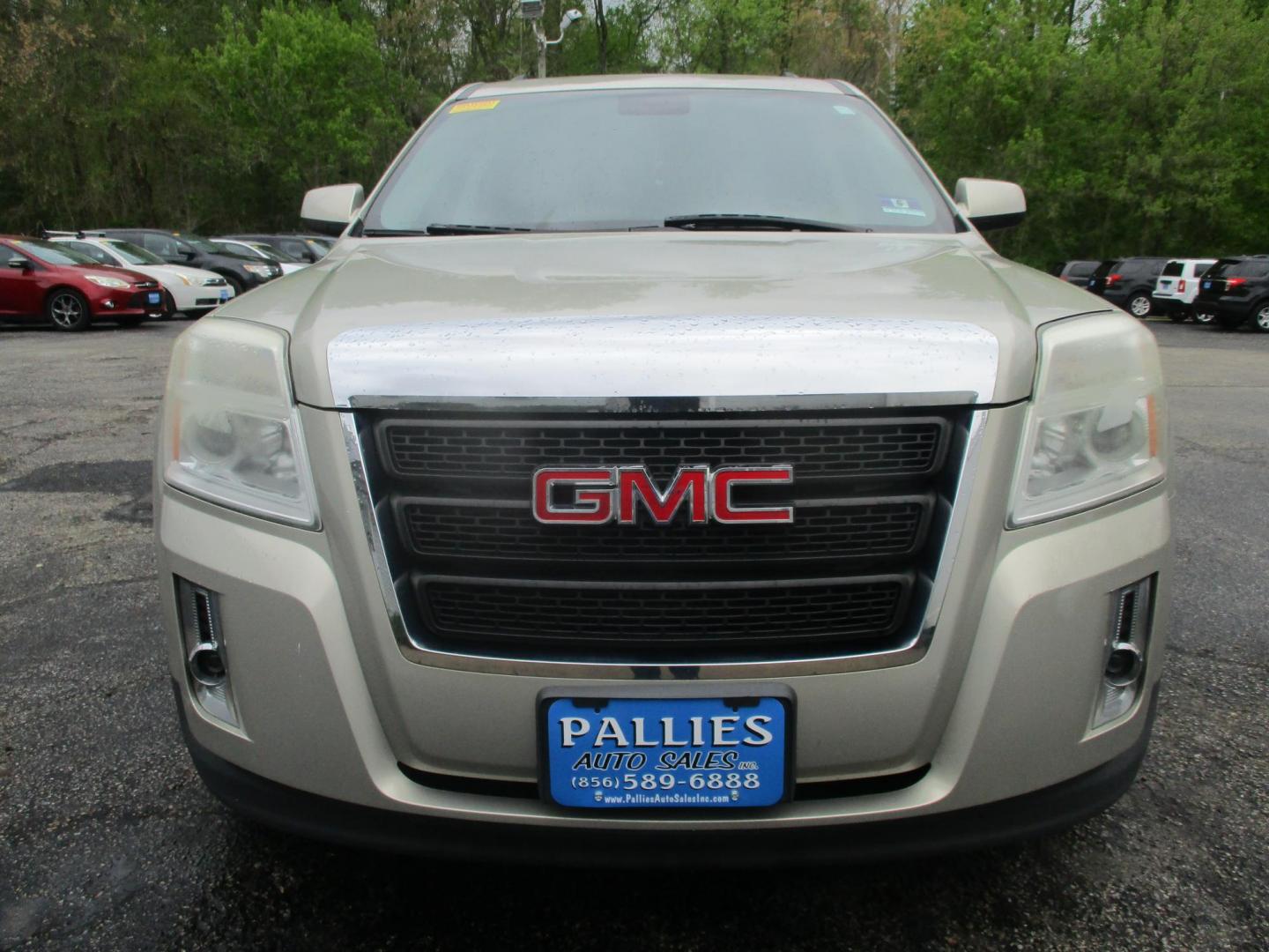 2014 GOLD GMC Terrain SLE2 FWD (2GKALREK0E6) with an 2.4L L4 DOHC 16V FFV engine, 6-Speed Automatic transmission, located at 540a Delsea Drive, Sewell, NJ, 08080, (987) 867-5309, 39.752560, -75.111206- Photo#8