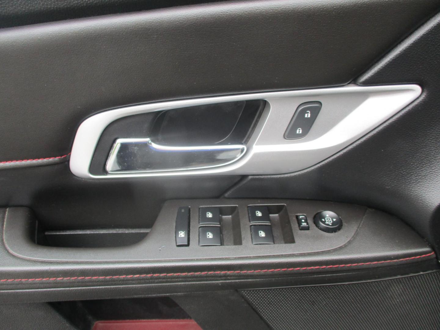 2014 GOLD GMC Terrain SLE2 FWD (2GKALREK0E6) with an 2.4L L4 DOHC 16V FFV engine, 6-Speed Automatic transmission, located at 540a Delsea Drive, Sewell, NJ, 08080, (987) 867-5309, 39.752560, -75.111206 - Photo#10