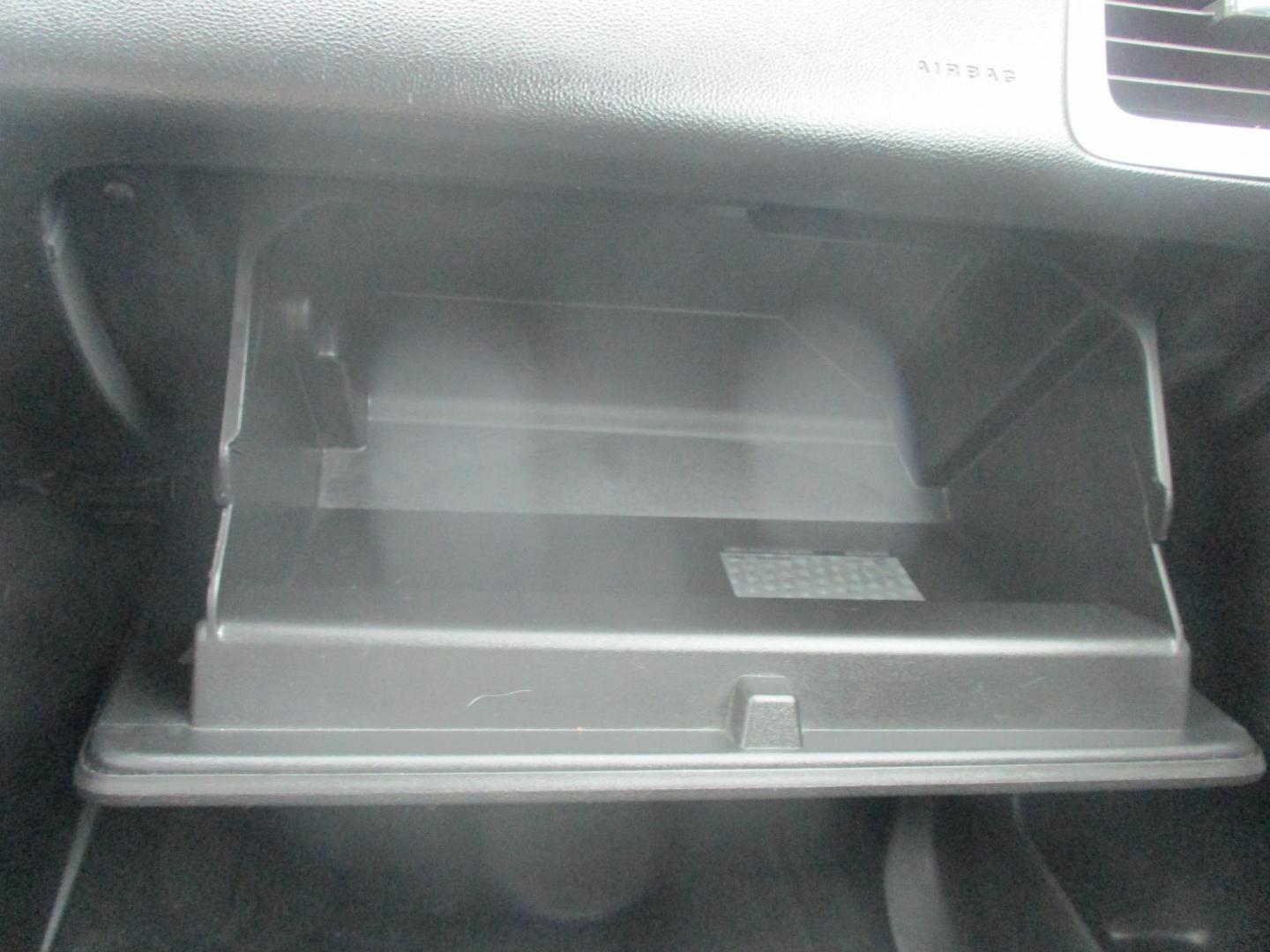 2014 GOLD GMC Terrain SLE2 FWD (2GKALREK0E6) with an 2.4L L4 DOHC 16V FFV engine, 6-Speed Automatic transmission, located at 540a Delsea Drive, Sewell, NJ, 08080, (987) 867-5309, 39.752560, -75.111206 - Photo#22