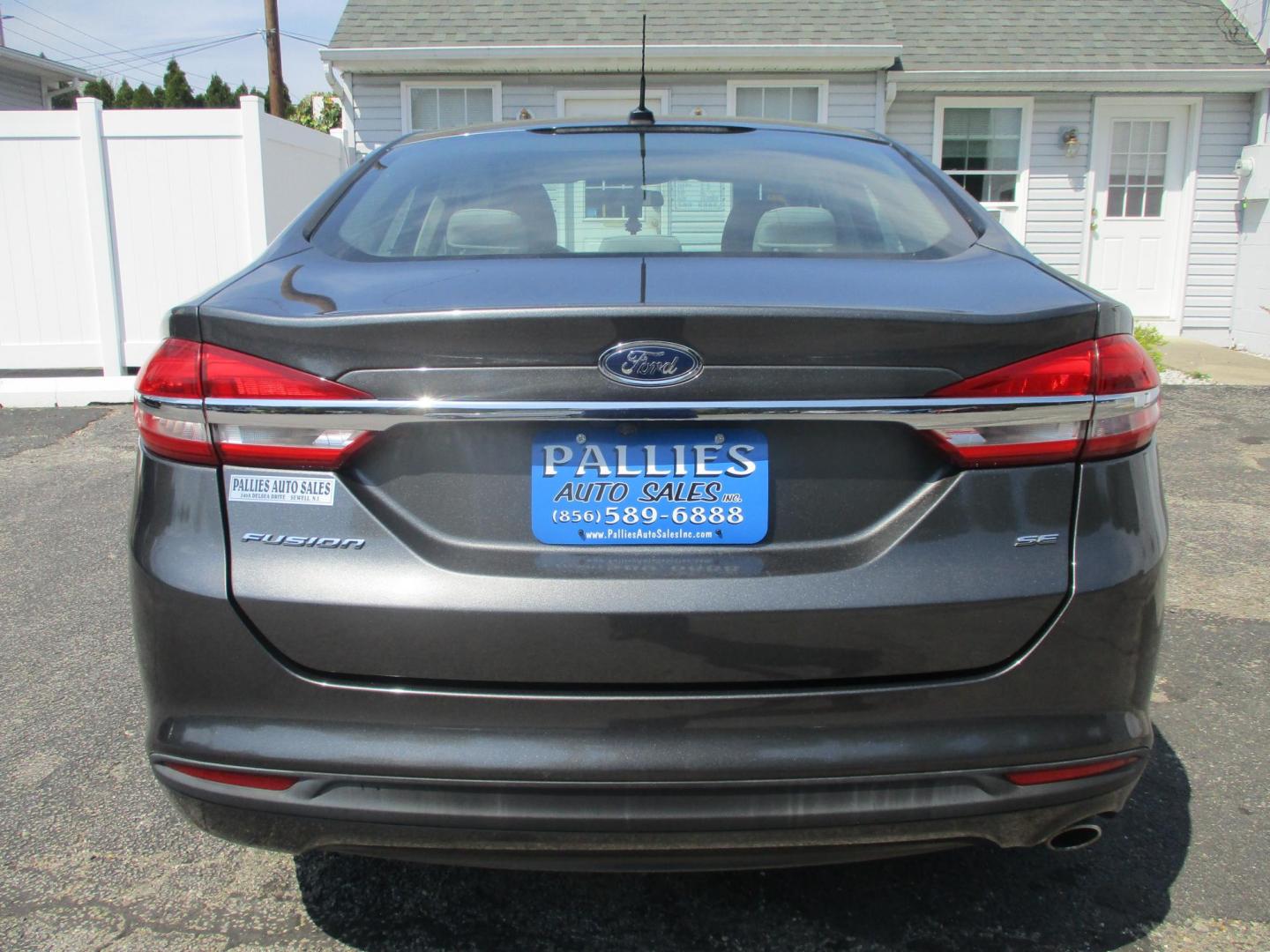 2017 GRAY Ford Fusion SE (3FA6P0H76HR) with an 2.5L L4 DOHC 16V engine, 6A transmission, located at 540a Delsea Drive, Sewell, NJ, 08080, (987) 867-5309, 39.752560, -75.111206 - Photo#3