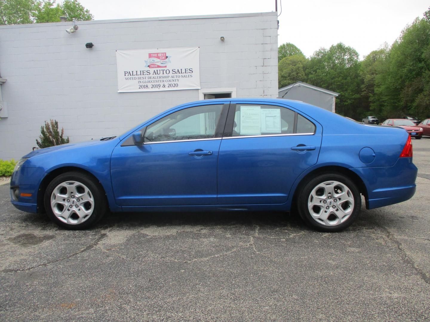 2011 BLUE Ford Fusion I4 SE (3FAHP0HA5BR) with an 2.5L L4 DOHC 16V engine, located at 540a Delsea Drive, Sewell, NJ, 08080, (987) 867-5309, 39.752560, -75.111206 - Photo#1