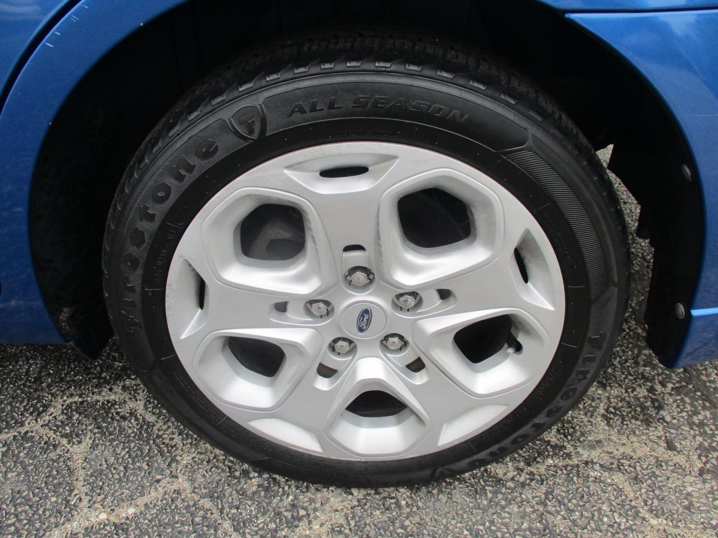 2011 BLUE Ford Fusion I4 SE (3FAHP0HA5BR) with an 2.5L L4 DOHC 16V engine, located at 540a Delsea Drive, Sewell, NJ, 08080, (987) 867-5309, 39.752560, -75.111206 - Photo#26