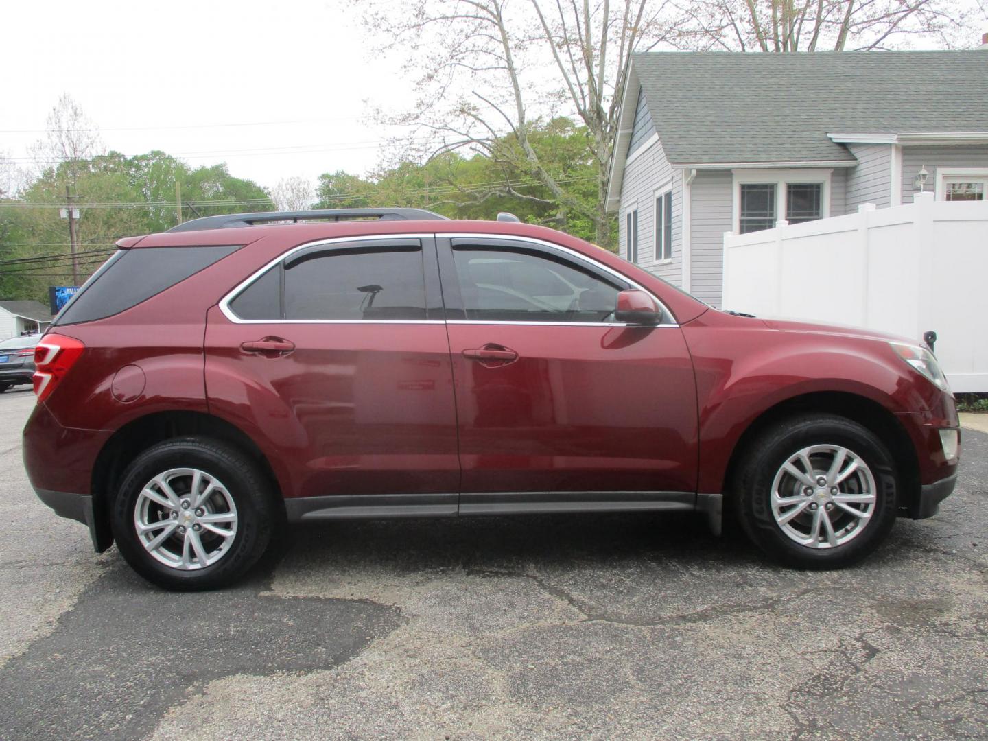 2016 RED Chevrolet Equinox LT AWD (2GNFLFEK3G6) with an 2.4L L4 DOHC 16V FFV engine, 6A transmission, located at 540a Delsea Drive, Sewell, NJ, 08080, (987) 867-5309, 39.752560, -75.111206 - Photo#6