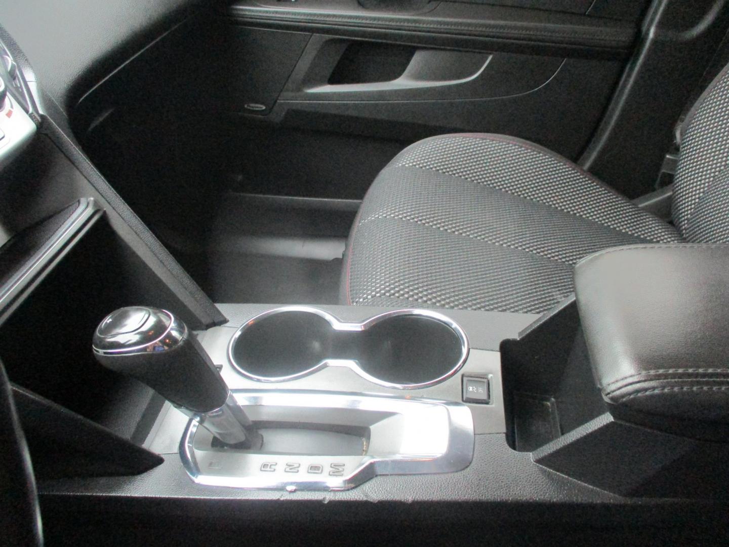 2016 RED Chevrolet Equinox LT AWD (2GNFLFEK3G6) with an 2.4L L4 DOHC 16V FFV engine, 6A transmission, located at 540a Delsea Drive, Sewell, NJ, 08080, (987) 867-5309, 39.752560, -75.111206 - Photo#22