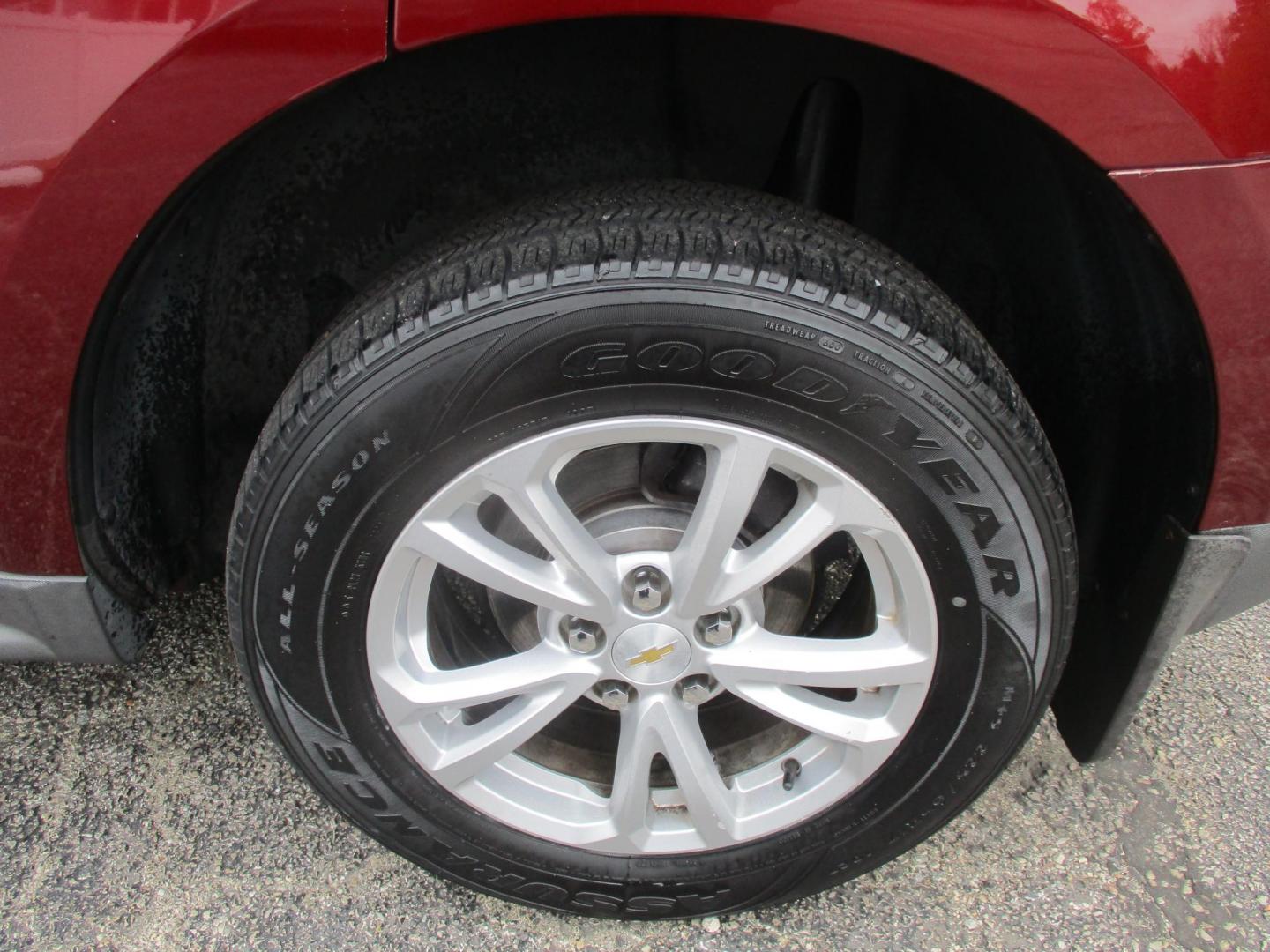 2016 RED Chevrolet Equinox LT AWD (2GNFLFEK3G6) with an 2.4L L4 DOHC 16V FFV engine, 6A transmission, located at 540a Delsea Drive, Sewell, NJ, 08080, (987) 867-5309, 39.752560, -75.111206 - Photo#26