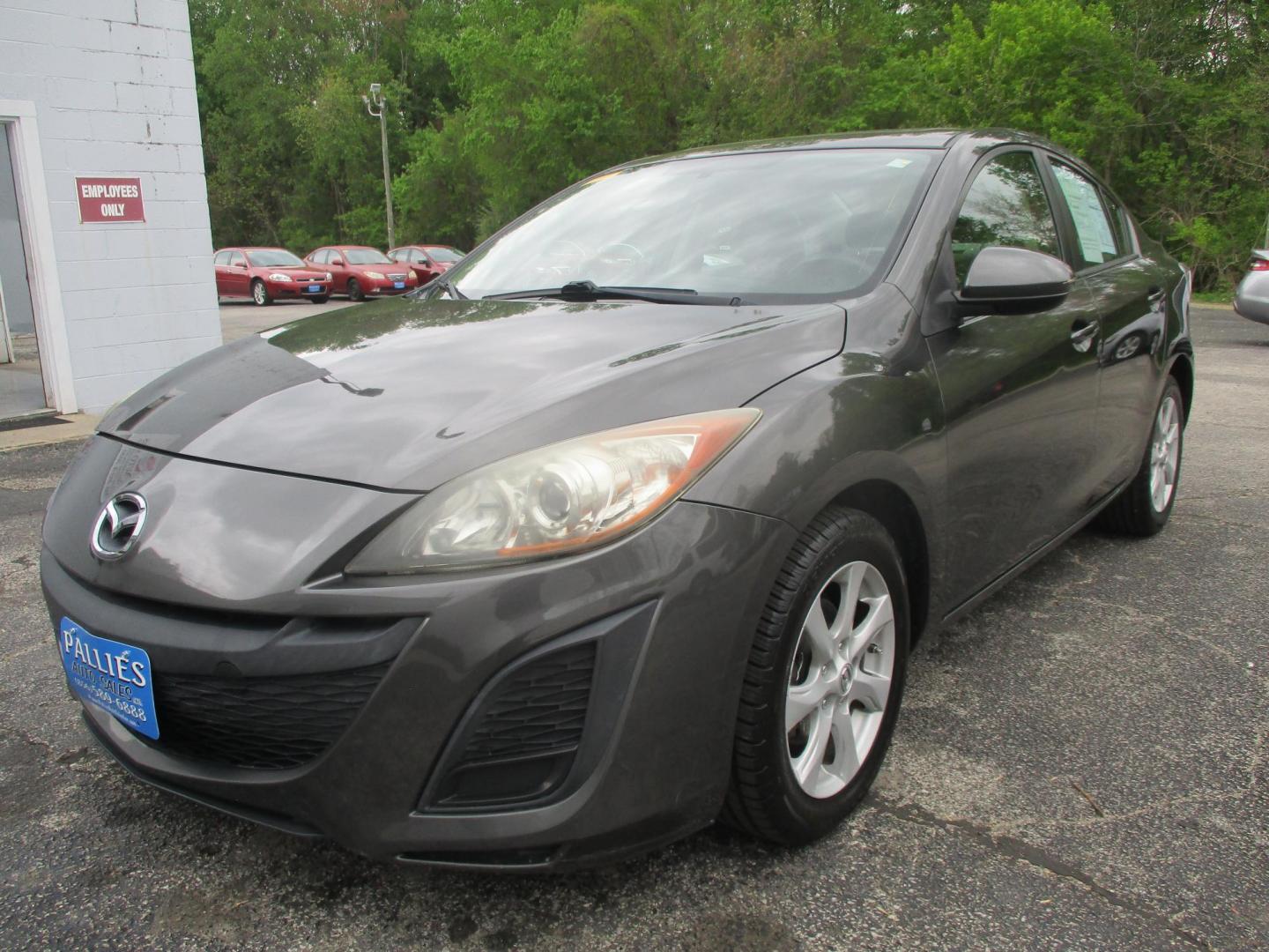 2011 GRAY Mazda MAZDA3 i Touring 4-Door (JM1BL1VG5B1) with an 2.0L L4 DOHC 16V engine, located at 540a Delsea Drive, Sewell, NJ, 08080, (987) 867-5309, 39.752560, -75.111206- Photo#0
