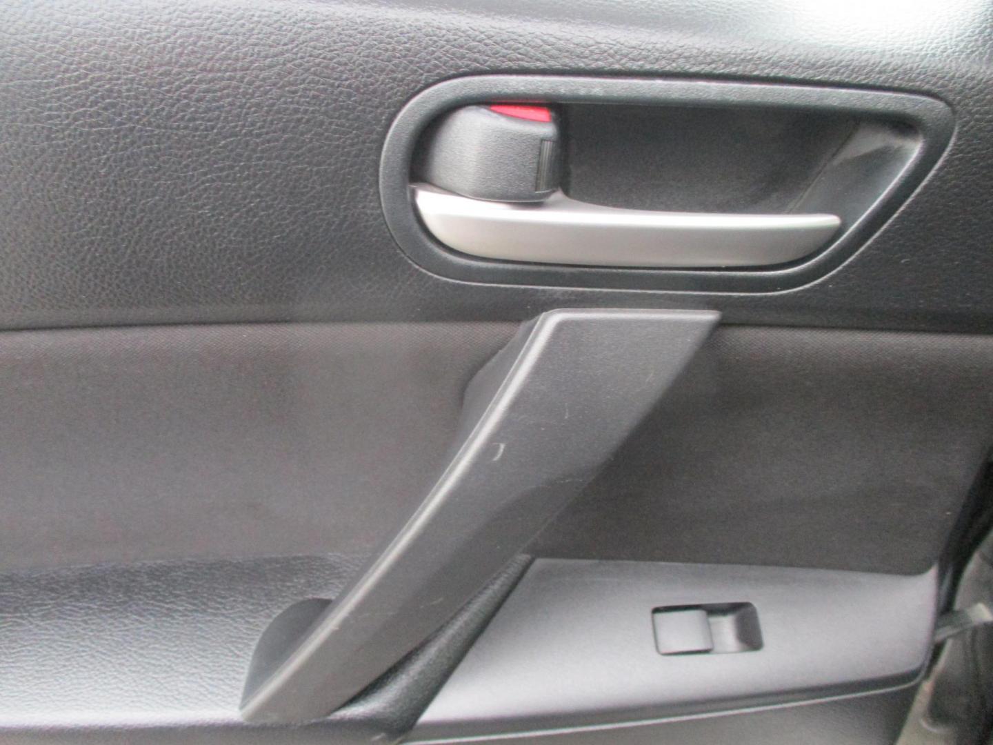 2011 GRAY Mazda MAZDA3 i Touring 4-Door (JM1BL1VG5B1) with an 2.0L L4 DOHC 16V engine, located at 540a Delsea Drive, Sewell, NJ, 08080, (987) 867-5309, 39.752560, -75.111206- Photo#13