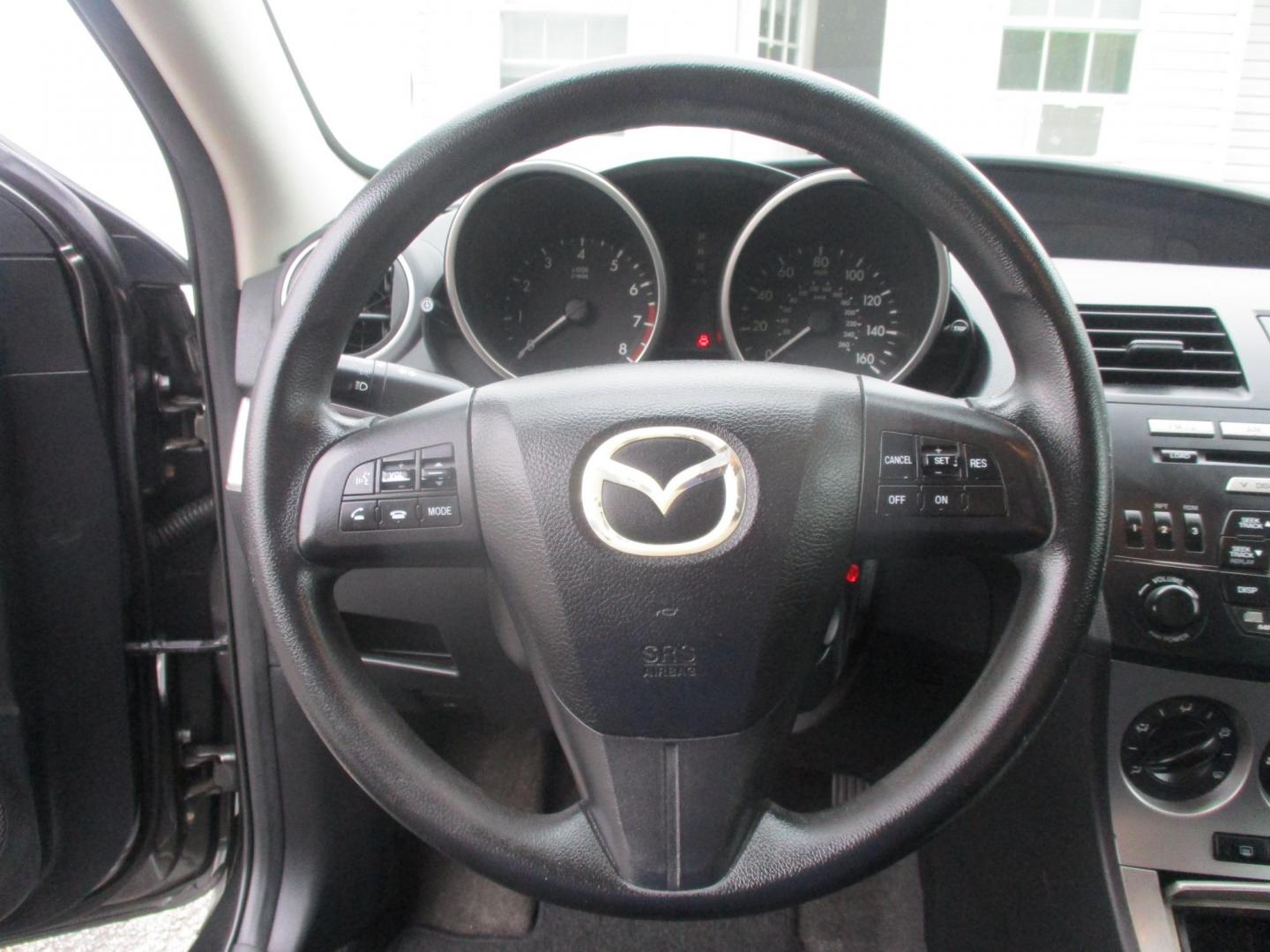 2011 GRAY Mazda MAZDA3 i Touring 4-Door (JM1BL1VG5B1) with an 2.0L L4 DOHC 16V engine, located at 540a Delsea Drive, Sewell, NJ, 08080, (987) 867-5309, 39.752560, -75.111206- Photo#15