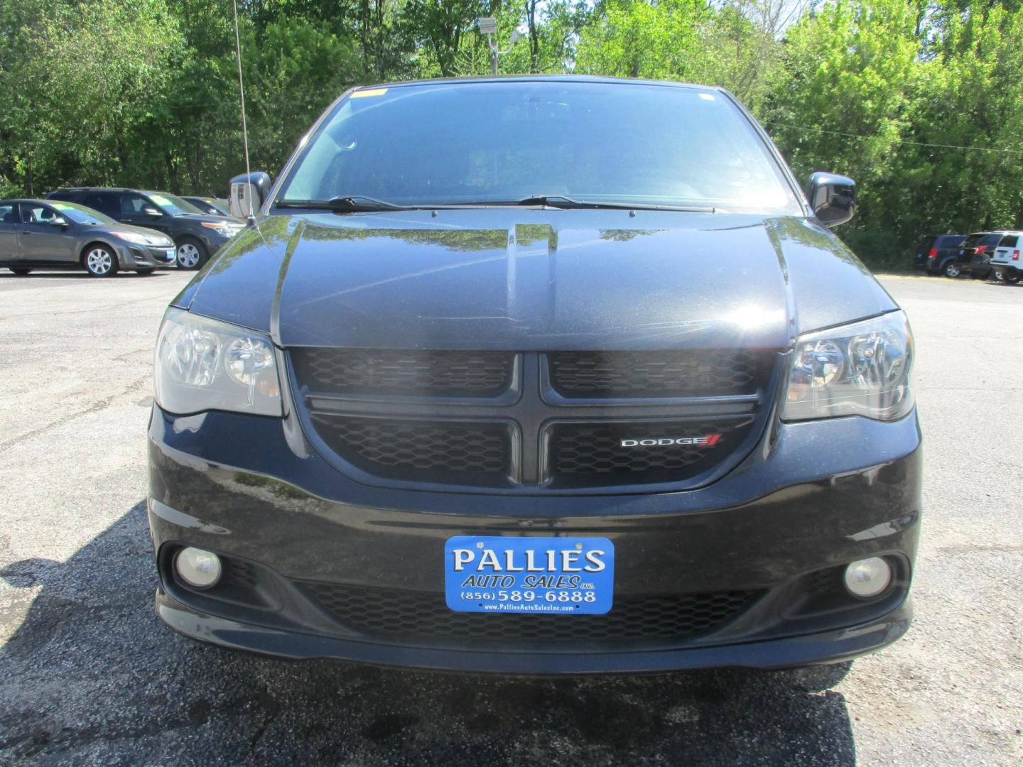 2017 BLACK Dodge Grand Caravan SXT (2C4RDGCG0HR) with an 3.6L V6 DOHC 24V engine, 6A transmission, located at 540a Delsea Drive, Sewell, NJ, 08080, (987) 867-5309, 39.752560, -75.111206 - Photo#8