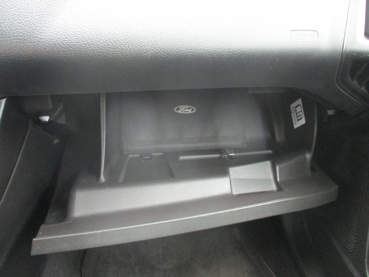 2017 SILVER Ford Focus SE Sedan (1FADP3F27HL) with an 2.0L L4 DOHC 16V engine, located at 540a Delsea Drive, Sewell, NJ, 08080, (987) 867-5309, 39.752560, -75.111206- Photo#24