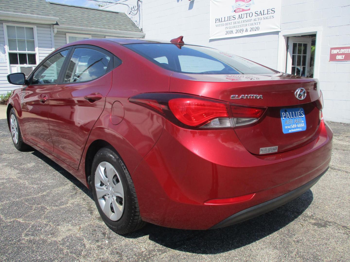 2016 RED Hyundai Elantra Limited (5NPDH4AE6GH) with an 1.8L L4 DOHC 16V engine, 6-Speed Automatic transmission, located at 540a Delsea Drive, Sewell, NJ, 08080, (987) 867-5309, 39.752560, -75.111206 - Photo#2