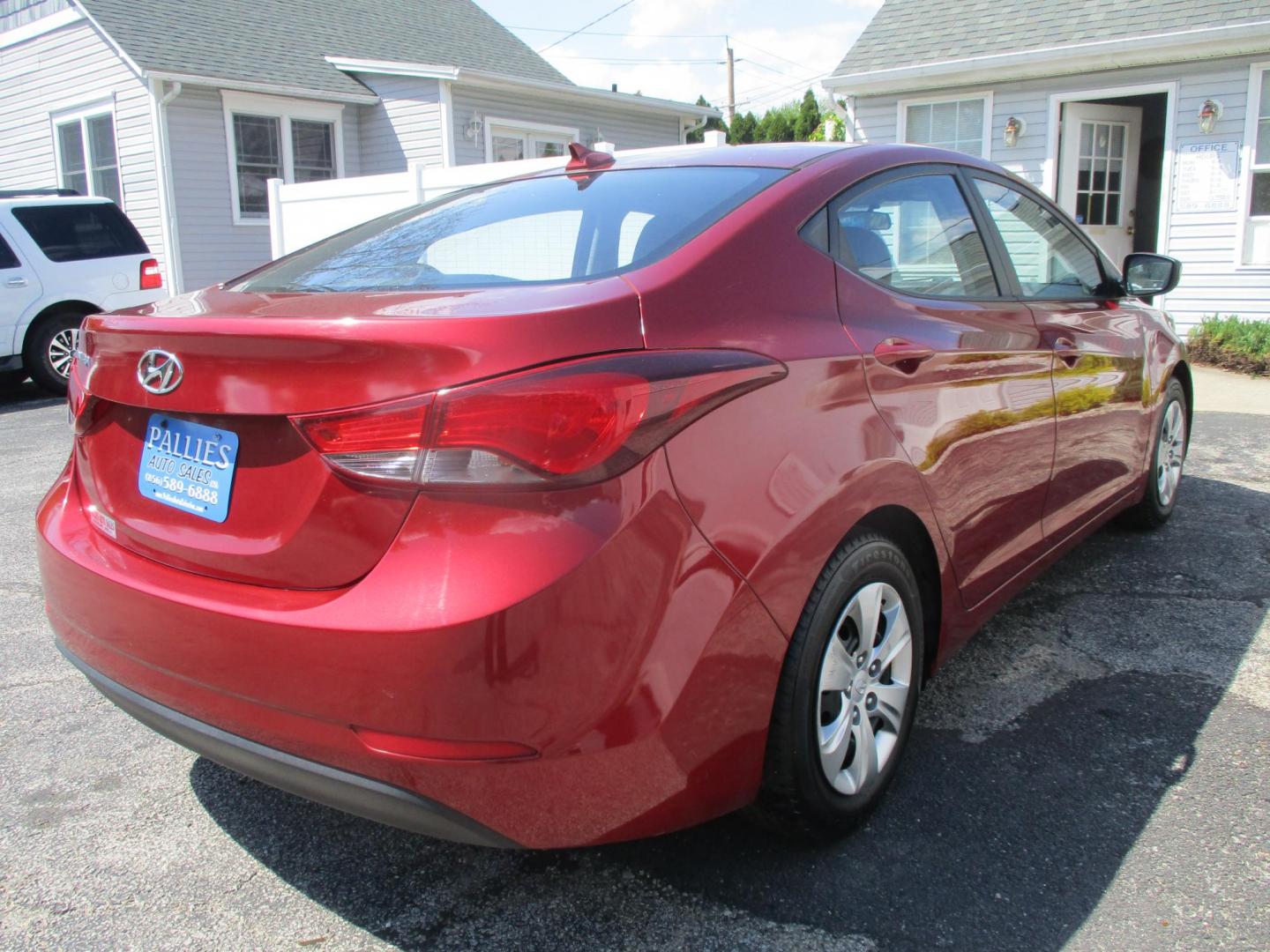 2016 RED Hyundai Elantra Limited (5NPDH4AE6GH) with an 1.8L L4 DOHC 16V engine, 6-Speed Automatic transmission, located at 540a Delsea Drive, Sewell, NJ, 08080, (987) 867-5309, 39.752560, -75.111206 - Photo#5