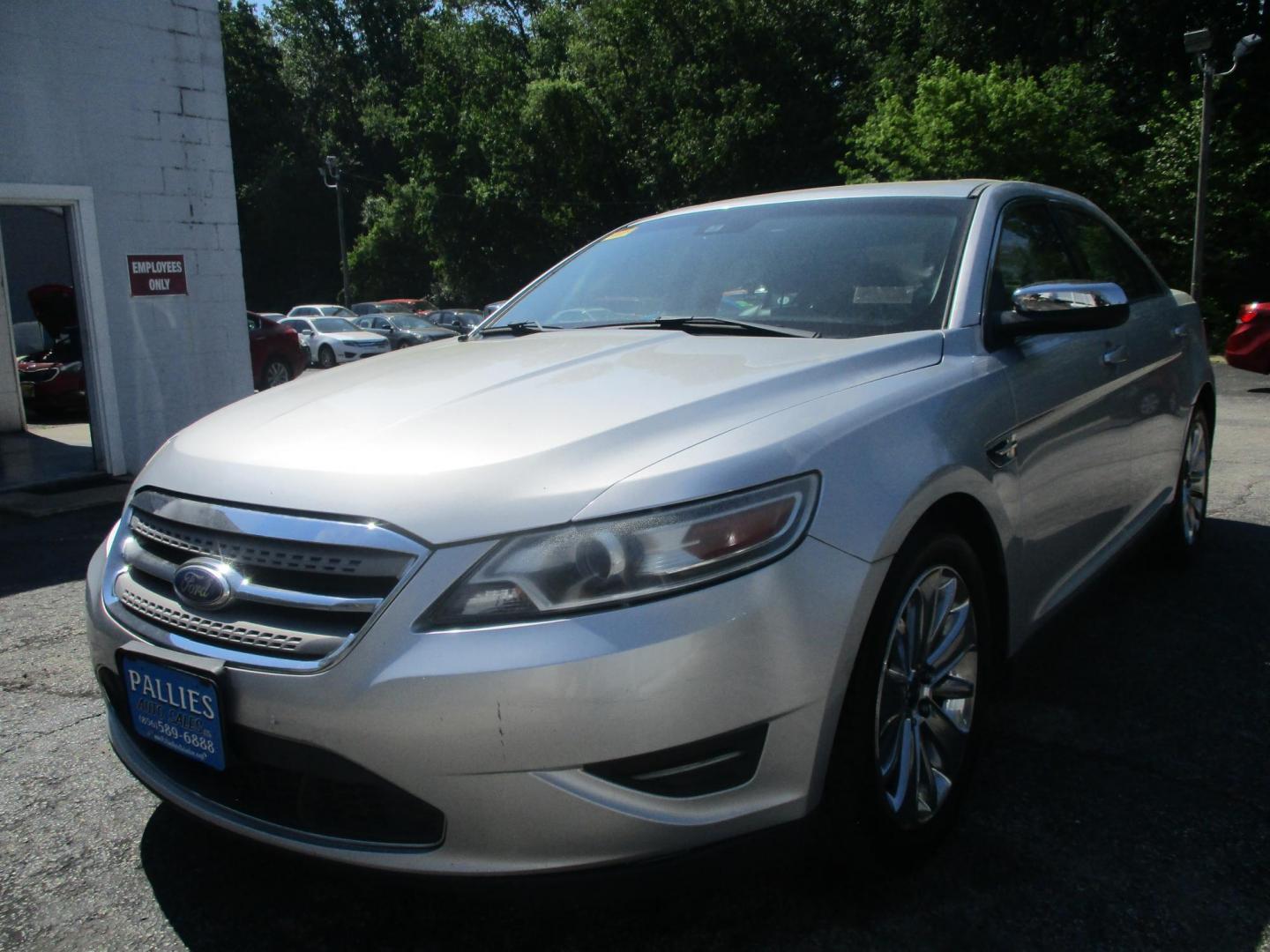 2012 Ford Taurus Limited FWD's photo