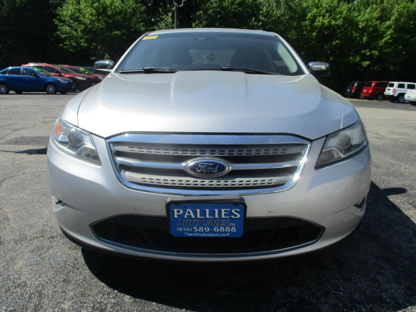 2012 SILVER Ford Taurus Limited FWD (1FAHP2FW5CG) with an 3.5L V6 DOHC 24V engine, 6-Speed Automatic transmission, located at 540a Delsea Drive, Sewell, NJ, 08080, (987) 867-5309, 39.752560, -75.111206 - Photo#7