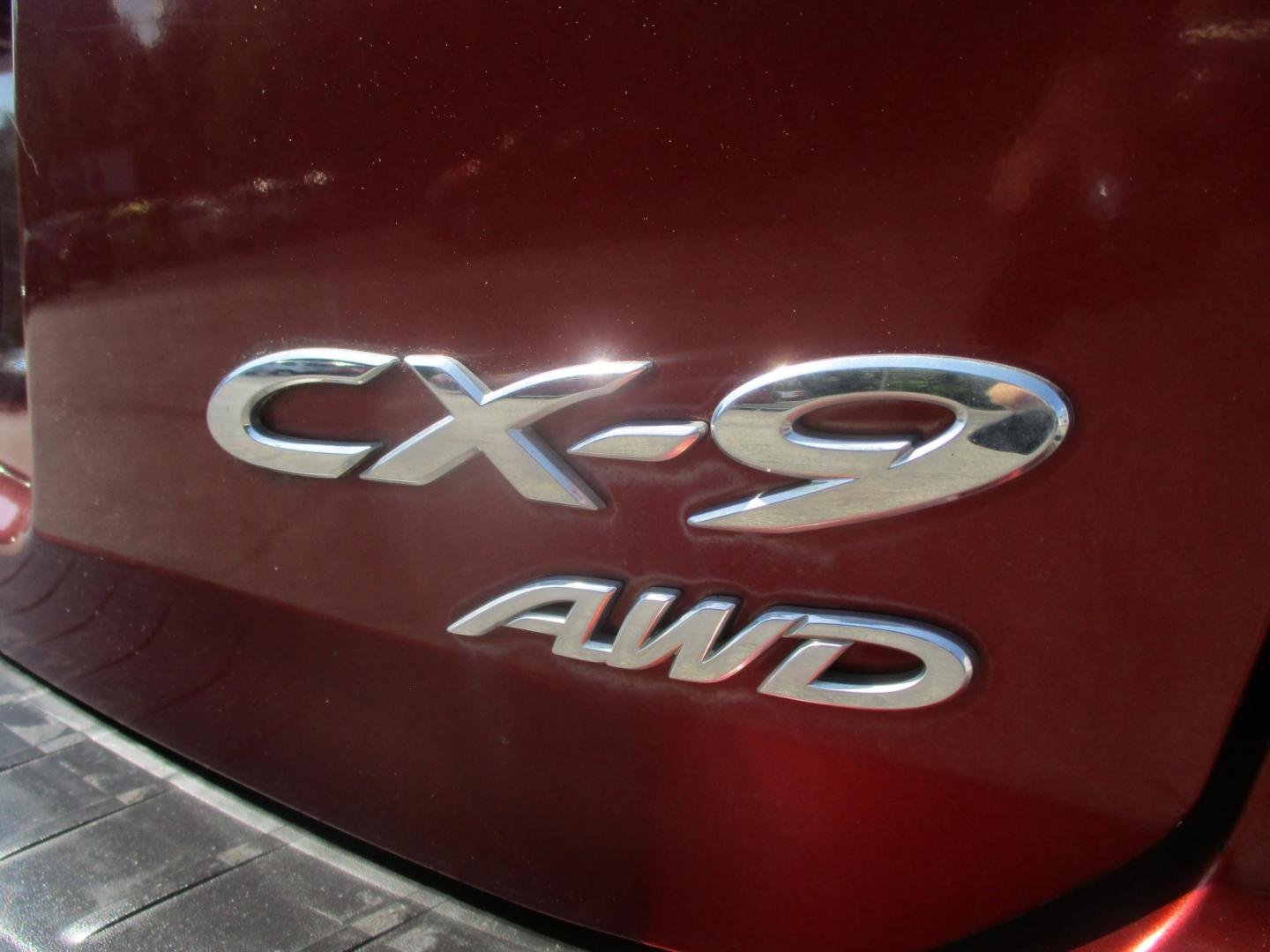 2010 RED Mazda CX-9 Grand Touring AWD (JM3TB3MV8A0) with an 3.7L V6 DOHC 24V engine, 6-Speed Automatic transmission, located at 540a Delsea Drive, Sewell, NJ, 08080, (987) 867-5309, 39.752560, -75.111206 - Photo#5