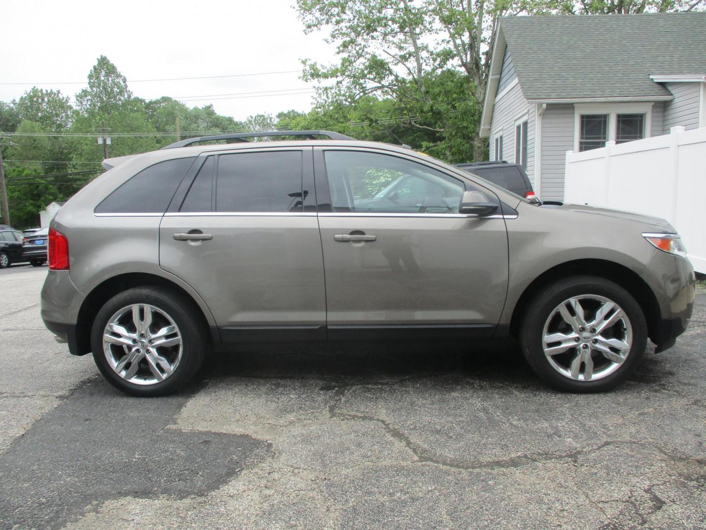 2013 BROWN Ford Edge Limited AWD (2FMDK4KC3DB) with an 3.5L V6 DOHC 24V engine, 6-Speed Automatic transmission, located at 540a Delsea Drive, Sewell, NJ, 08080, (987) 867-5309, 39.752560, -75.111206- Photo#7