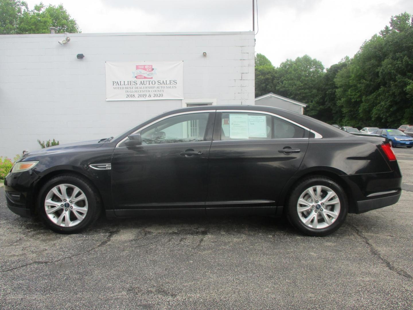 2012 BLACK Ford Taurus SEL FWD (1FAHP2EW5CG) with an 3.5L V6 DOHC 24V engine, 6-Speed Automatic transmission, located at 540a Delsea Drive, Sewell, NJ, 08080, (987) 867-5309, 39.752560, -75.111206- Photo#1