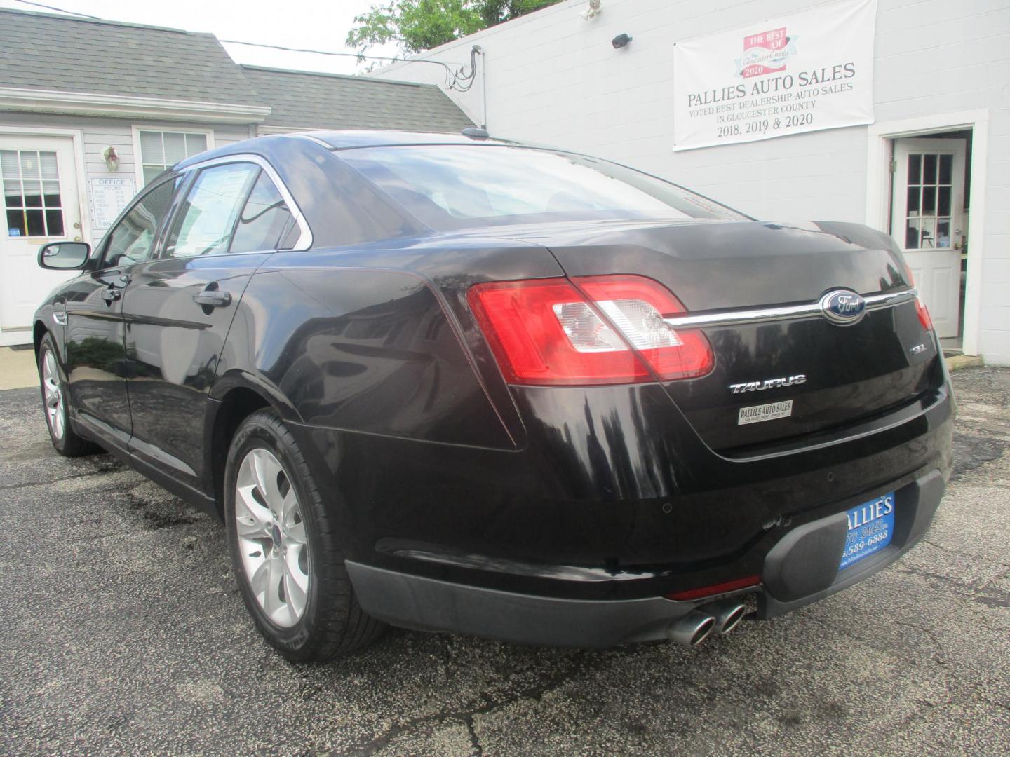 2012 BLACK Ford Taurus SEL FWD (1FAHP2EW5CG) with an 3.5L V6 DOHC 24V engine, 6-Speed Automatic transmission, located at 540a Delsea Drive, Sewell, NJ, 08080, (987) 867-5309, 39.752560, -75.111206- Photo#2