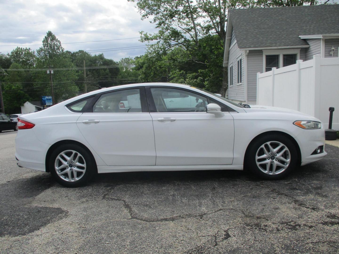 2013 Ford Fusion SE (3FA6P0H7XDR) with an 2.5L L4 DOHC 16V engine, located at 540a Delsea Drive, Sewell, NJ, 08080, (987) 867-5309, 39.752560, -75.111206- Photo#7