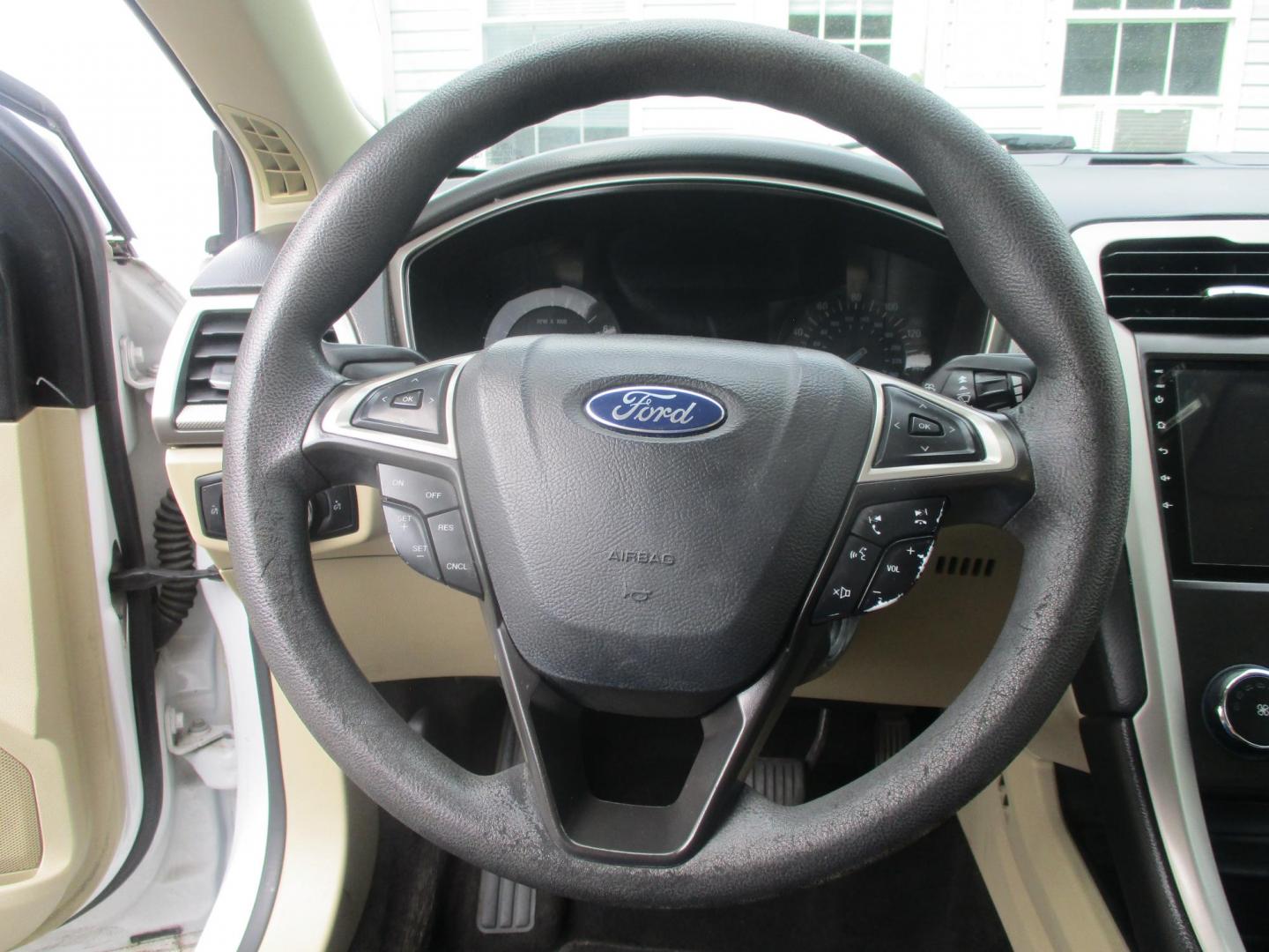 2013 Ford Fusion SE (3FA6P0H7XDR) with an 2.5L L4 DOHC 16V engine, located at 540a Delsea Drive, Sewell, NJ, 08080, (987) 867-5309, 39.752560, -75.111206- Photo#16