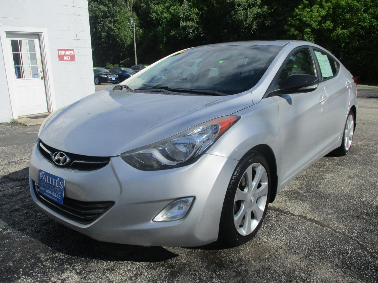 2013 Hyundai Elantra's photo