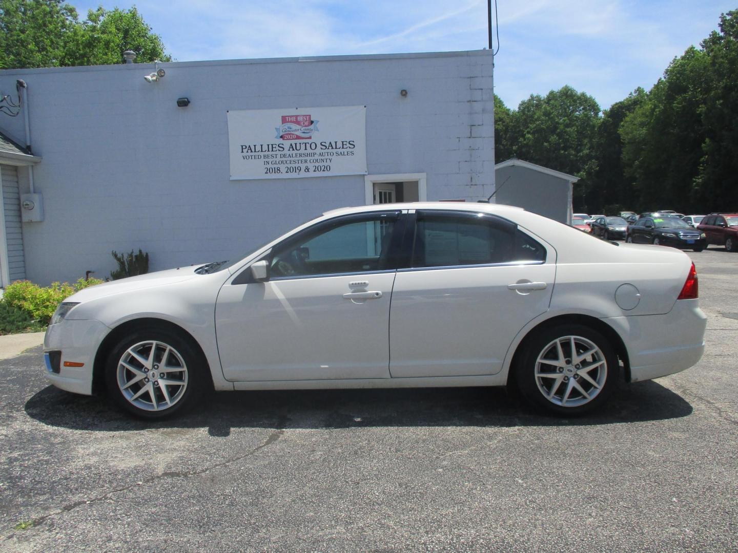 2011 WHITE Ford Fusion I4 SEL (3FAHP0JA4BR) with an 2.5L L4 DOHC 16V engine, located at 540a Delsea Drive, Sewell, NJ, 08080, (987) 867-5309, 39.752560, -75.111206- Photo#1
