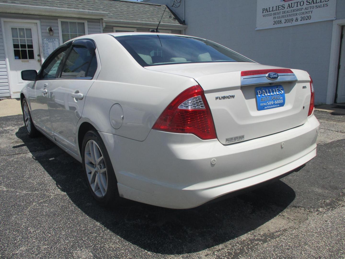 2011 WHITE Ford Fusion I4 SEL (3FAHP0JA4BR) with an 2.5L L4 DOHC 16V engine, located at 540a Delsea Drive, Sewell, NJ, 08080, (987) 867-5309, 39.752560, -75.111206- Photo#2